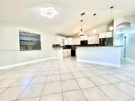 100 NW 3rd Avenue Hallandale Beach FL 33009