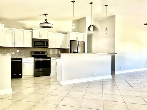100 NW 3rd Avenue Hallandale Beach FL 33009