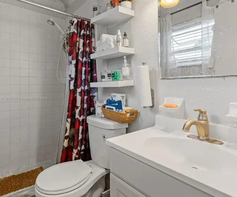 200 Croton Avenue Lantana FL 33462