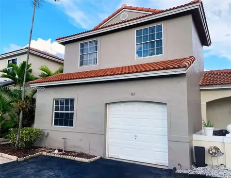 965 SW 180th Terrace Pembroke Pines FL 33029