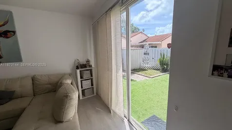 965 SW 180th Terrace Pembroke Pines FL 33029