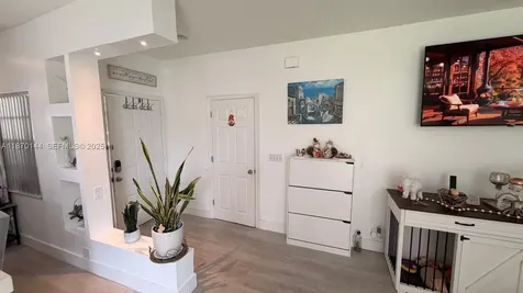965 SW 180th Terrace Pembroke Pines FL 33029
