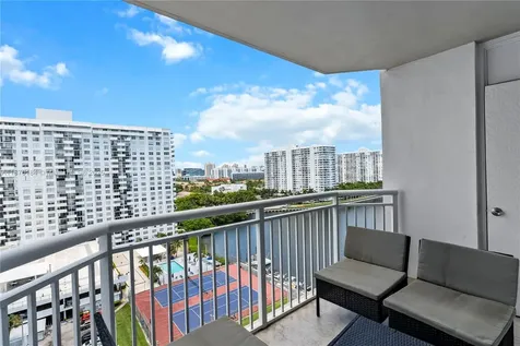 18071 Biscayne Boulevard Aventura FL 33160