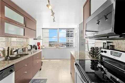18071 Biscayne Boulevard Aventura FL 33160