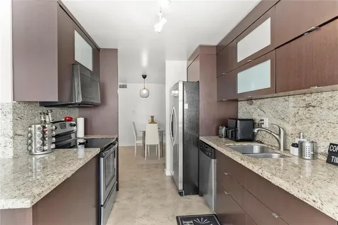 18071 Biscayne Boulevard Aventura FL 33160