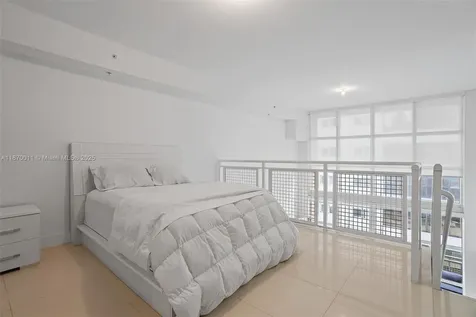 253 NE 2 Street Miami FL 33132