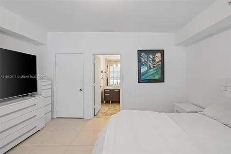 253 NE 2 Street Miami FL 33132