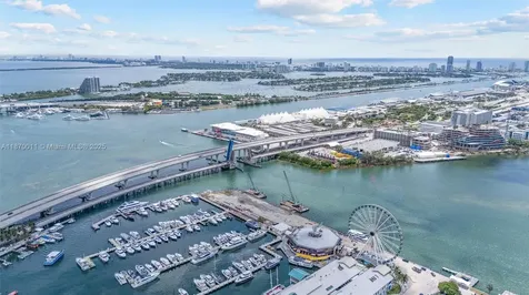253 NE 2 Street Miami FL 33132