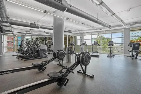 253 NE 2 Street Miami FL 33132