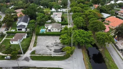 425 Esplanade Drive Miami Springs FL 33166