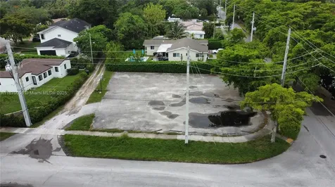 425 Esplanade Drive Miami Springs FL 33166