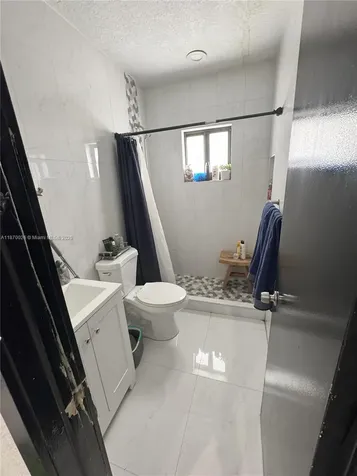6411 W 27th Way Hialeah FL 33016