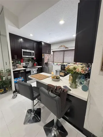 6411 W 27th Way Hialeah FL 33016
