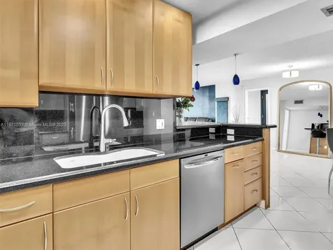 1500 S Ocean Drive Hollywood FL 33019