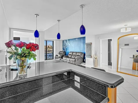 1500 S Ocean Drive Hollywood FL 33019