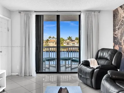 1500 S Ocean Drive Hollywood FL 33019