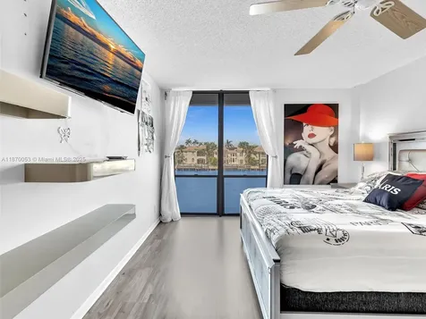 1500 S Ocean Drive Hollywood FL 33019