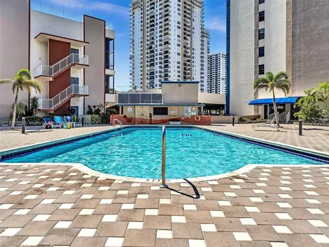 1500 S Ocean Drive Hollywood FL 33019