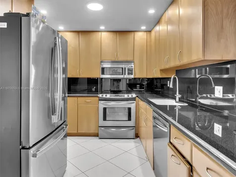 1500 S Ocean Drive Hollywood FL 33019