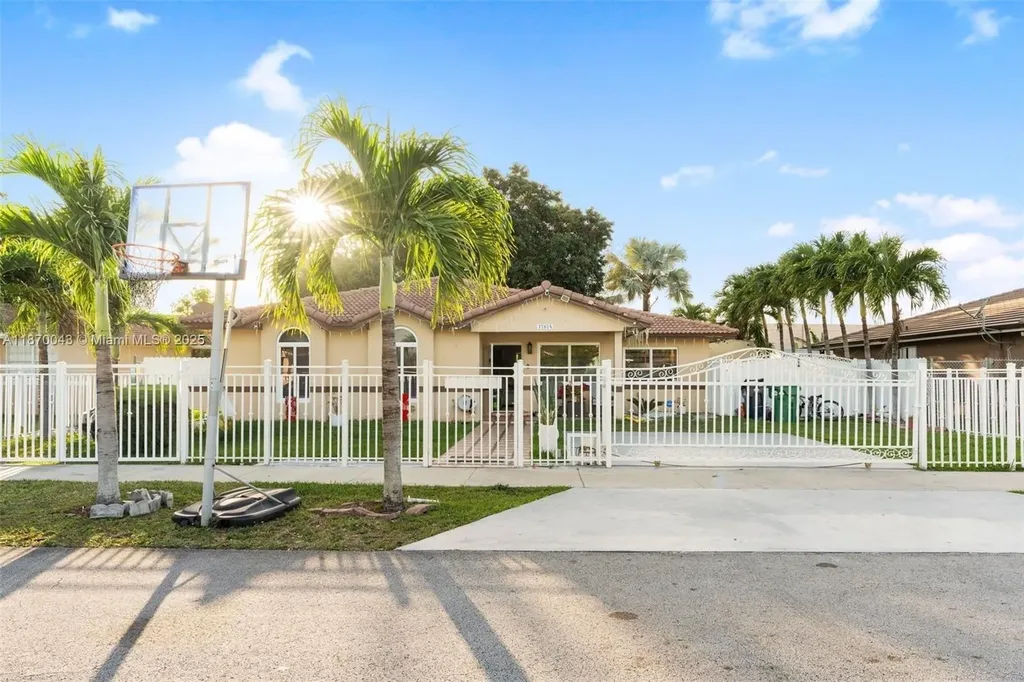 17874 SW 114th Avenue Miami FL 33157
