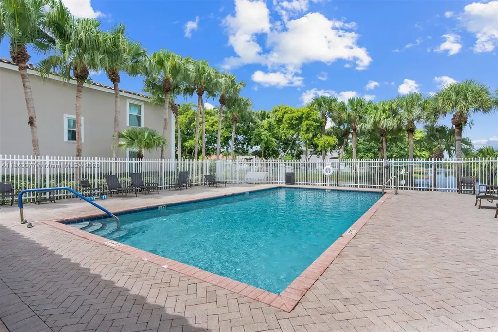 10548 NW 56th Drive Coral Springs FL 33076