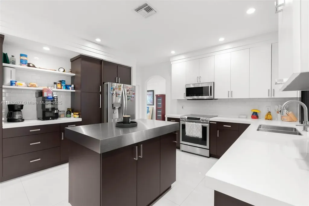 10548 NW 56th Drive Coral Springs FL 33076