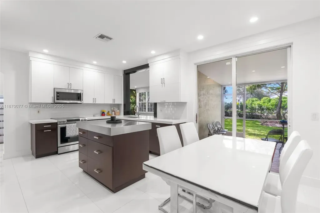 10548 NW 56th Drive Coral Springs FL 33076