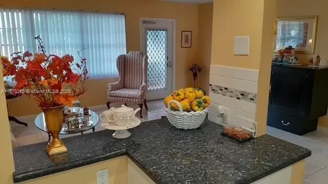 1087 Harwood F Deerfield Beach FL 33442
