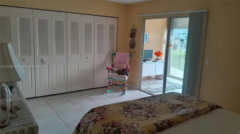 1087 Harwood F Deerfield Beach FL 33442