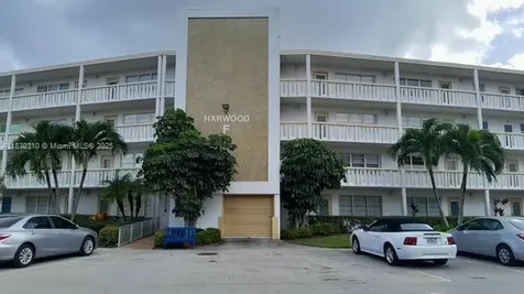 1087 Harwood F Deerfield Beach FL 33442