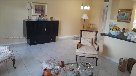 1087 Harwood F Deerfield Beach FL 33442
