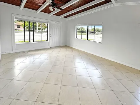 2861 Davie Boulevard Fort Lauderdale FL 33312