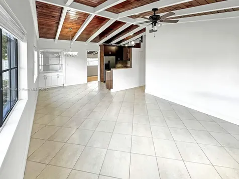 2861 Davie Boulevard Fort Lauderdale FL 33312