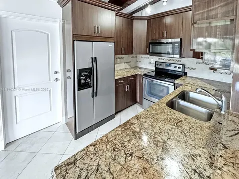 2861 Davie Boulevard Fort Lauderdale FL 33312