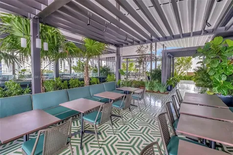 159 NE 6th Street Miami FL 33132