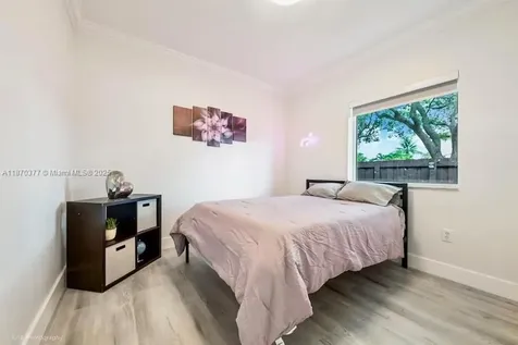 16013 SW 148th Terrace Miami FL 33196