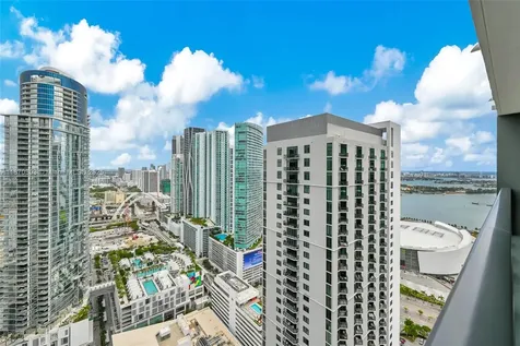 159 NE 6th Street Miami FL 33132