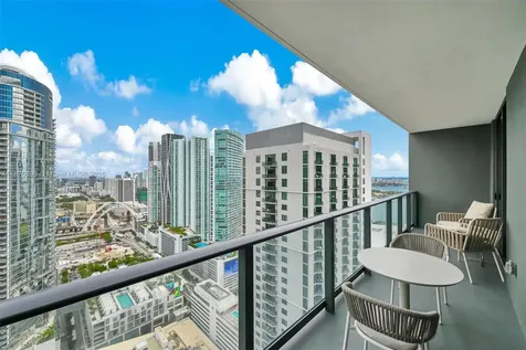 159 NE 6th Street Miami FL 33132