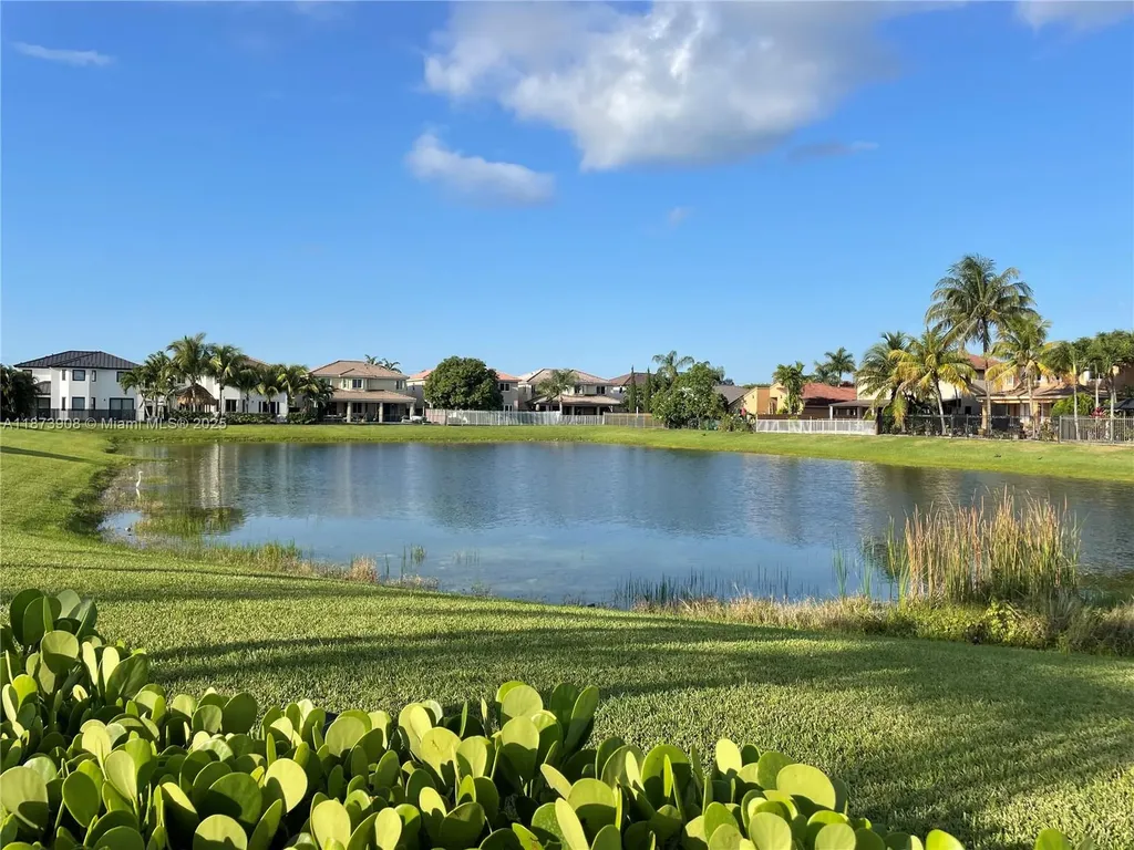 162 Court SW 70 Street Kendall FL 33193