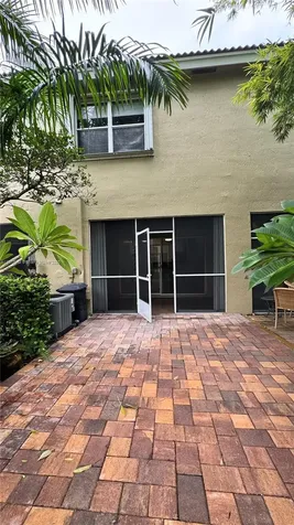 443 SW 122nd Terrace Pembroke Pines FL 33025