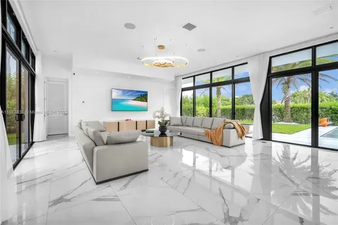 16572 S Botaniko Drive S Weston FL 33326