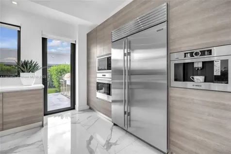 16572 S Botaniko Drive S Weston FL 33326