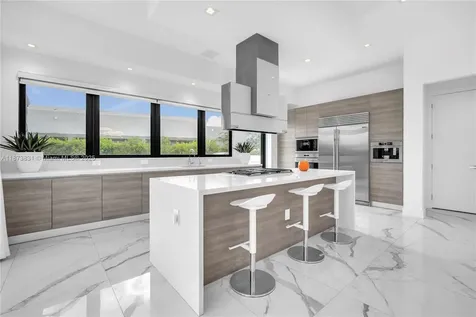 16572 S Botaniko Drive S Weston FL 33326