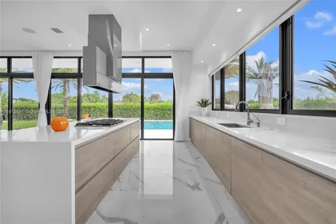16572 S Botaniko Drive S Weston FL 33326