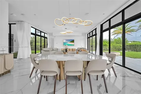 16572 S Botaniko Drive S Weston FL 33326