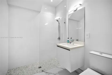 16572 S Botaniko Drive S Weston FL 33326