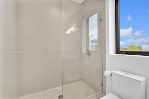 16572 S Botaniko Drive S Weston FL 33326