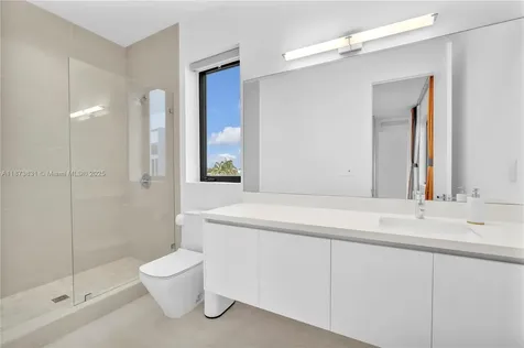 16572 S Botaniko Drive S Weston FL 33326