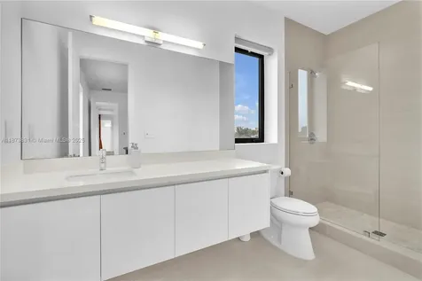 16572 S Botaniko Drive S Weston FL 33326