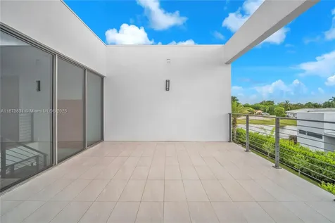 16572 S Botaniko Drive S Weston FL 33326